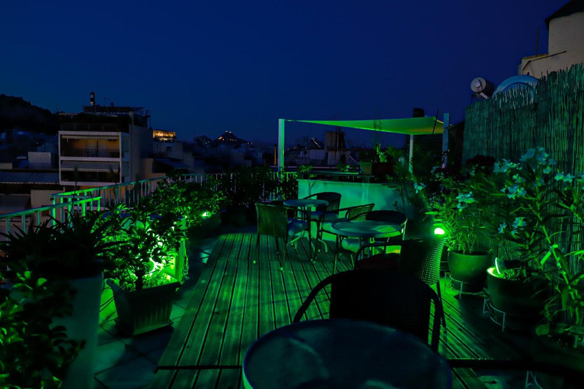 Renovated Apartment With Roof Garden Access, 15 M Walk To Acropolis เอเธนส์ ภายนอก รูปภาพ