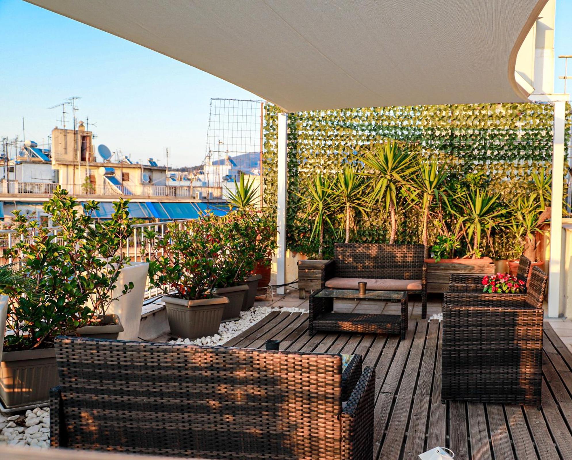 Renovated Apartment With Roof Garden Access, 15 M Walk To Acropolis เอเธนส์ ภายนอก รูปภาพ