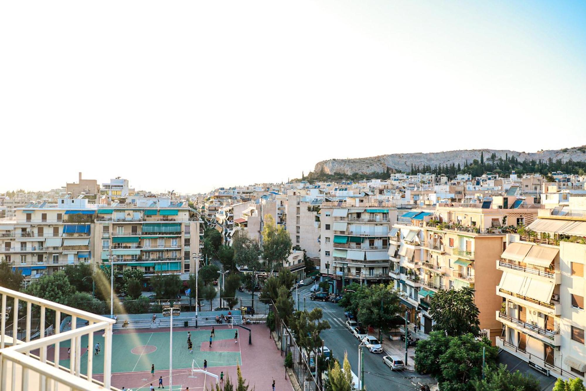 Renovated Apartment With Roof Garden Access, 15 M Walk To Acropolis เอเธนส์ ภายนอก รูปภาพ
