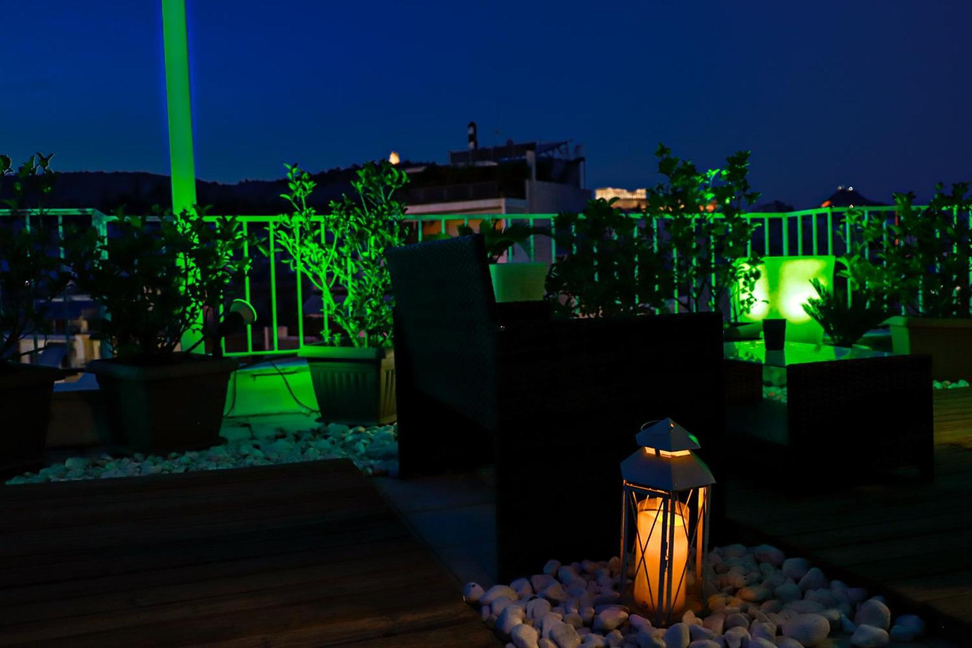 Renovated Apartment With Roof Garden Access, 15 M Walk To Acropolis เอเธนส์ ภายนอก รูปภาพ