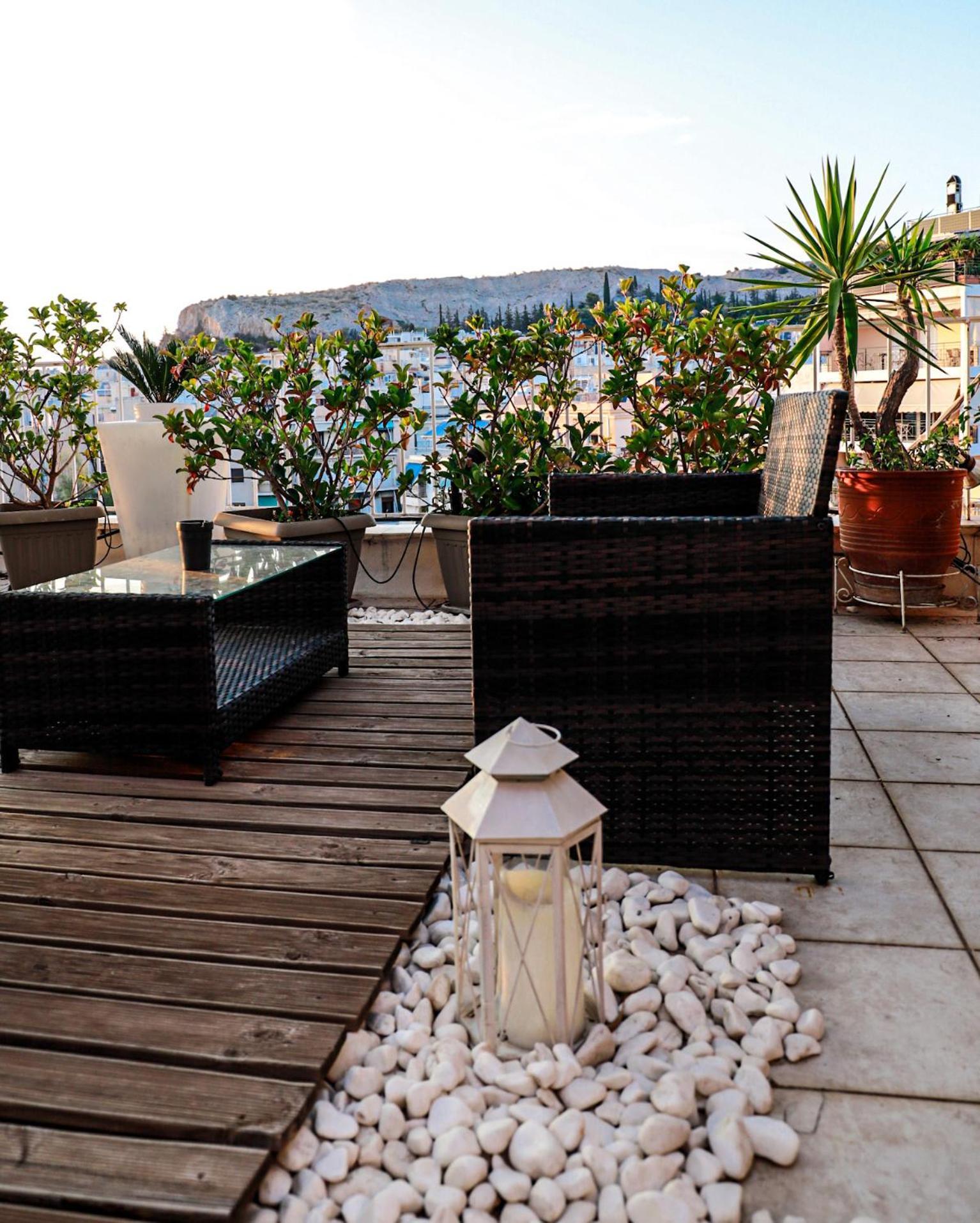 Renovated Apartment With Roof Garden Access, 15 M Walk To Acropolis เอเธนส์ ภายนอก รูปภาพ